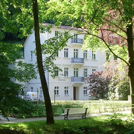 Gaestehaus Am Kurpark Апартаменты Бад-Шандау