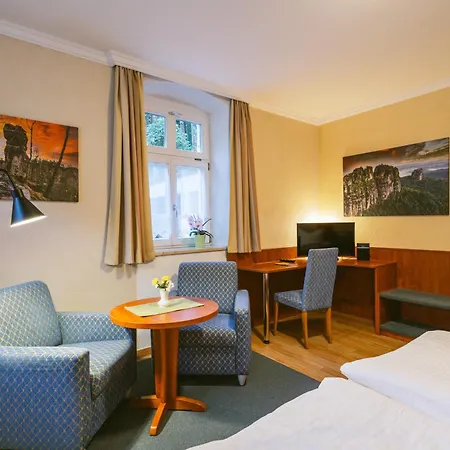 Gaestehaus Am Kurpark Апартаменты *