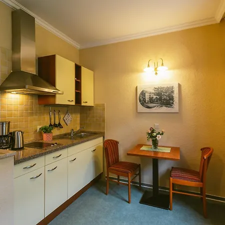 Апартаменты Gaestehaus Am Kurpark
